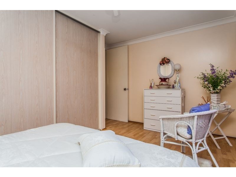 92 Phoenix Rd, Hamilton Hill WA 6163