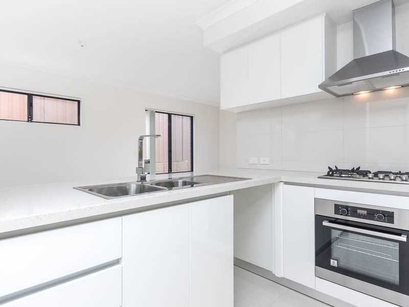 1, 2 & 3/385 Carrington Street, Hamilton Hill WA 6163