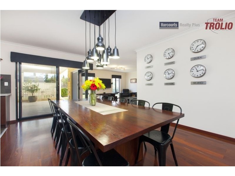 14 Hamelin Drive, Munster WA 6166