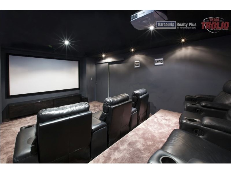 14 Hamelin Drive, Munster WA 6166