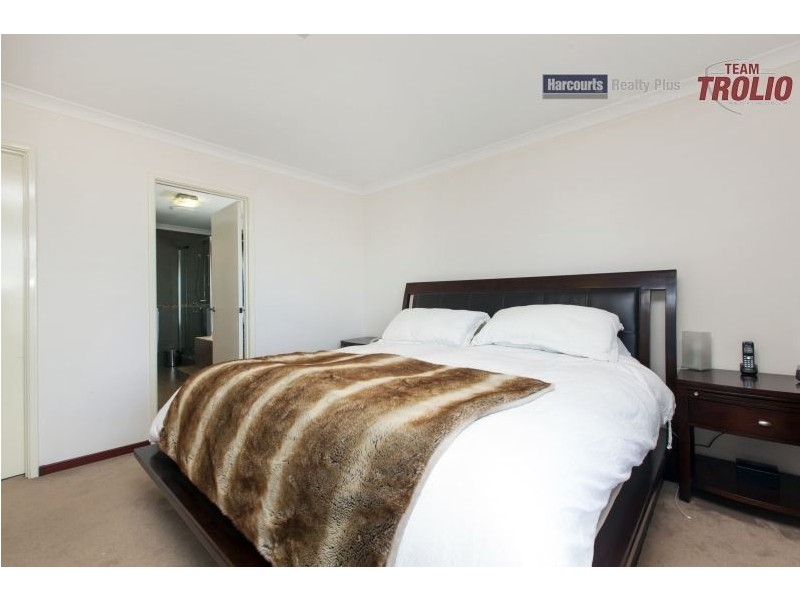 14 Hamelin Drive, Munster WA 6166