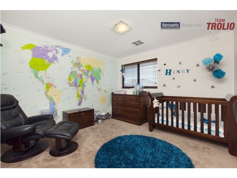 14 Hamelin Drive, Munster WA 6166