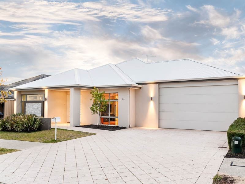 38 Belmore Bend, Aubin Grove WA 6164