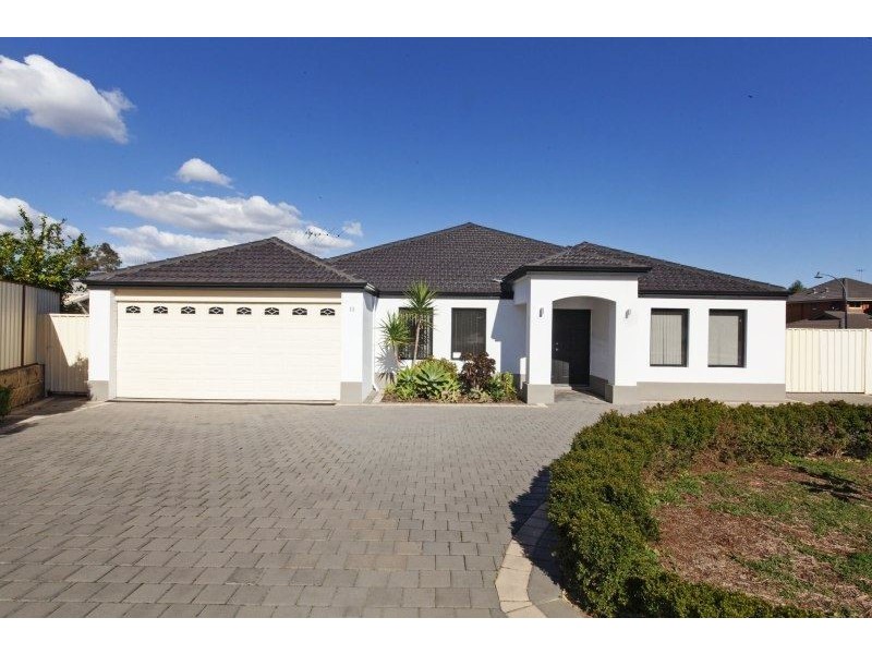 11 Argonaut Crescent, Yangebup WA 6164