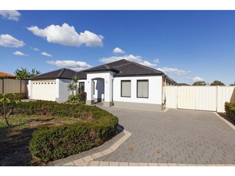 11 Argonaut Crescent, Yangebup WA 6164