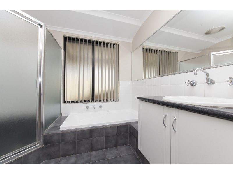 11 Argonaut Crescent, Yangebup WA 6164