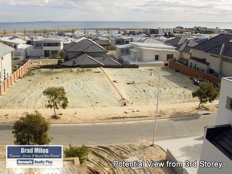 12 Bombay Heights, North Coogee WA 6163