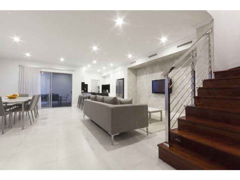 5 Amelia Loop, North Coogee WA 6163