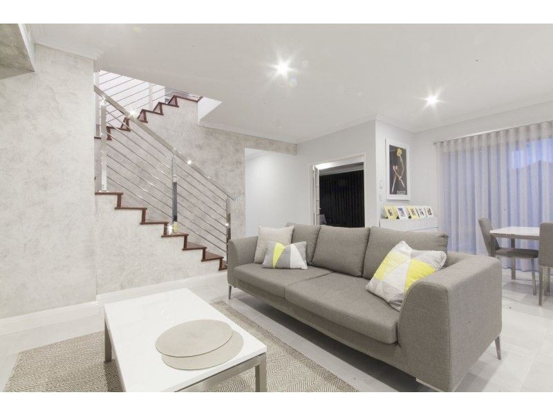 5 Amelia Loop, North Coogee WA 6163