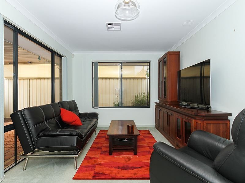 2/6 Milos Loop, Spearwood WA 6163