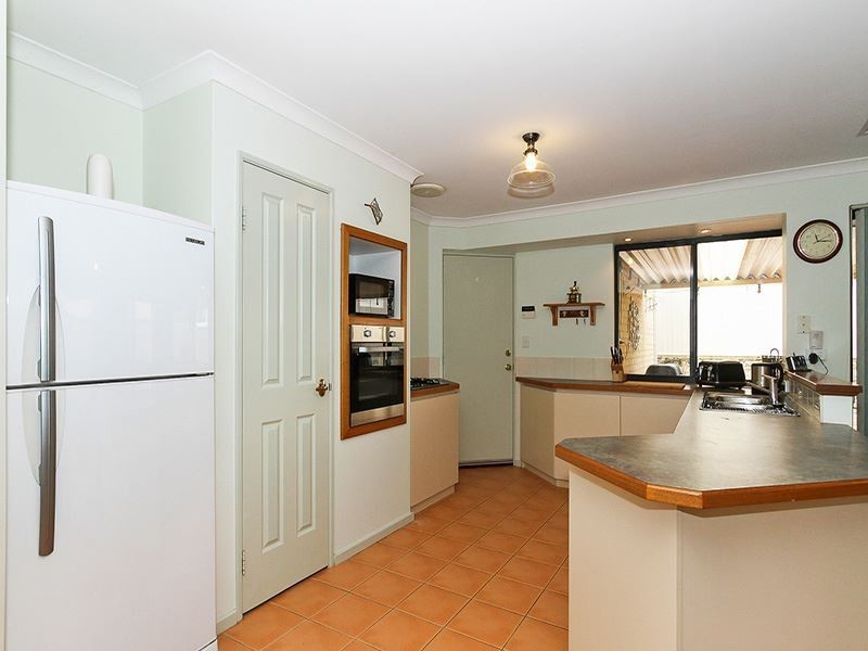 2/6 Milos Loop, Spearwood WA 6163