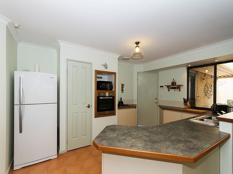 2/6 Milos Loop, Spearwood WA 6163