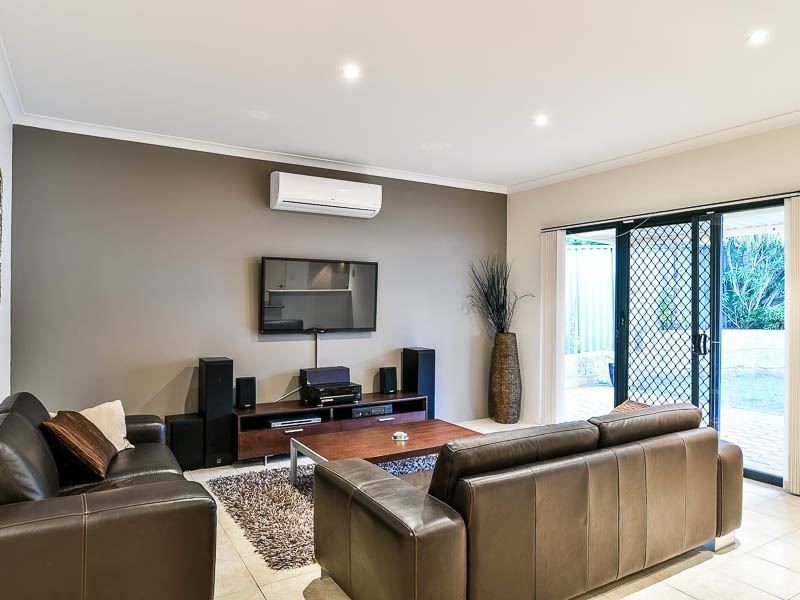 15 Bilcich Gardens, Spearwood WA 6163