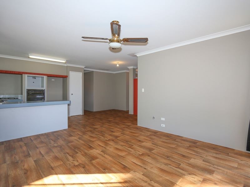 61 Conigrave Road, Yangebup WA 6164