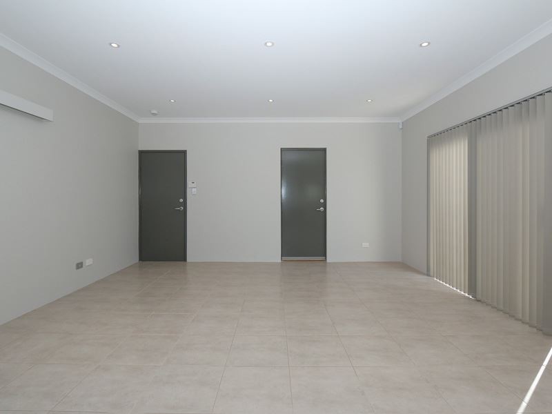 2/262 Carrington St, Hilton WA 6163