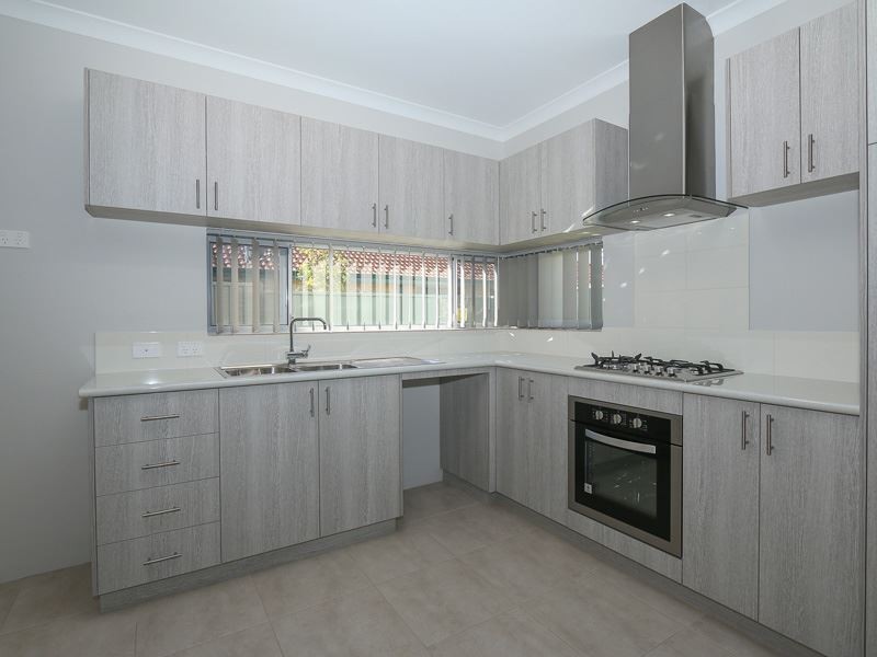 2/262 Carrington St, Hilton WA 6163