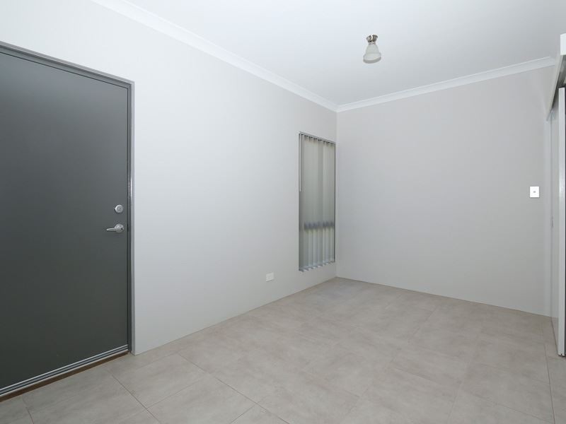 2/262 Carrington St, Hilton WA 6163