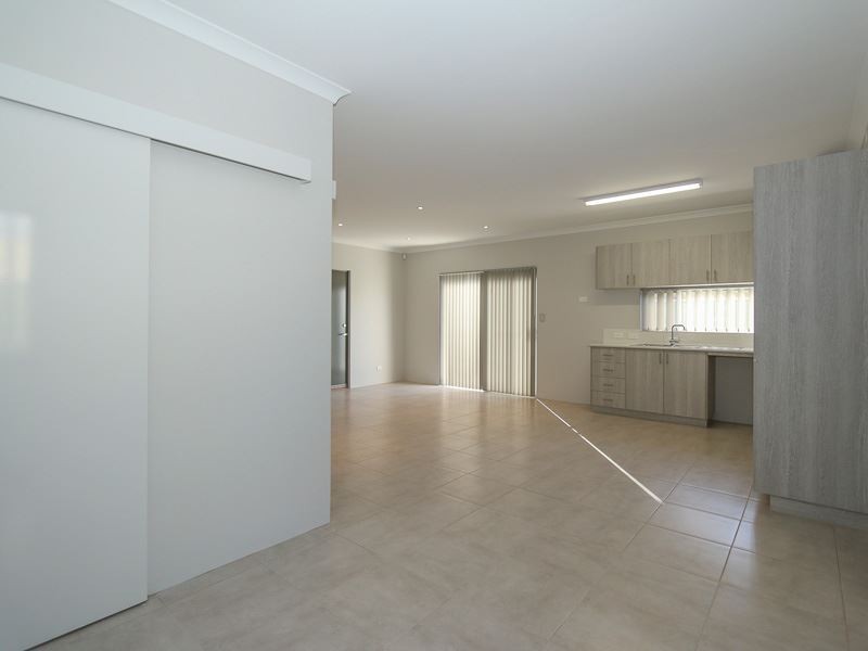 2/262 Carrington St, Hilton WA 6163