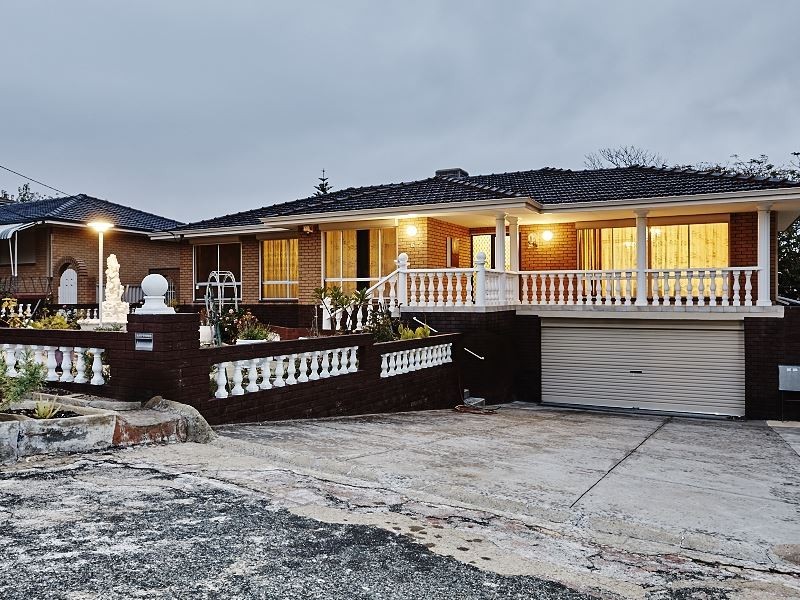 6 Wiluna Avenue, White Gum Valley WA 6162