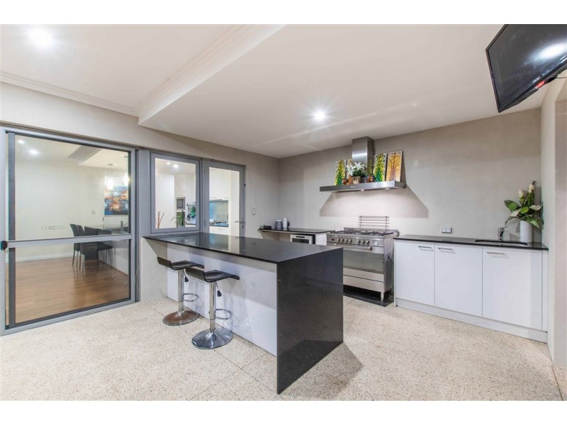17 Soundview Rise, Yangebup WA 6164