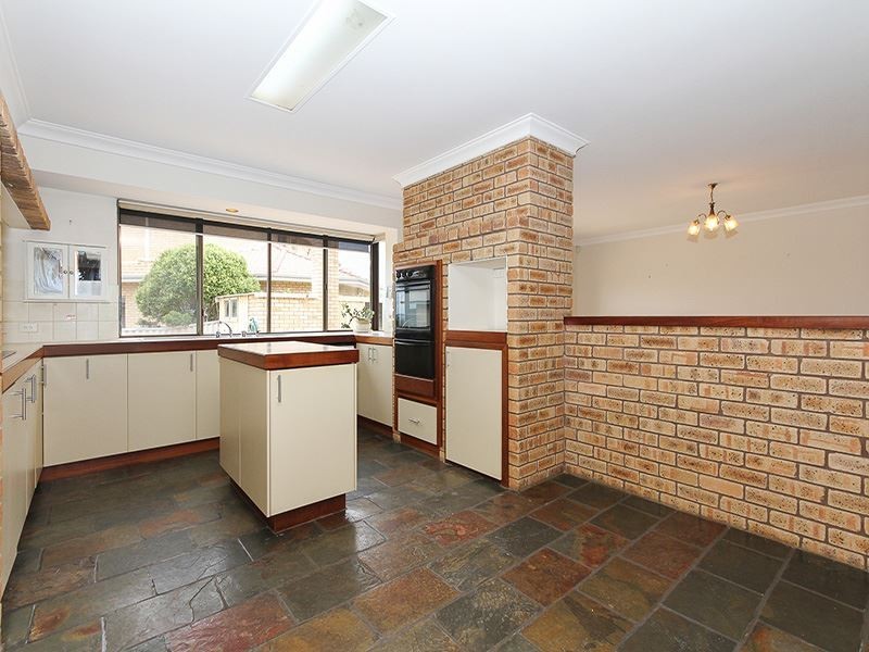 9 Fairview St, Coogee WA 6166