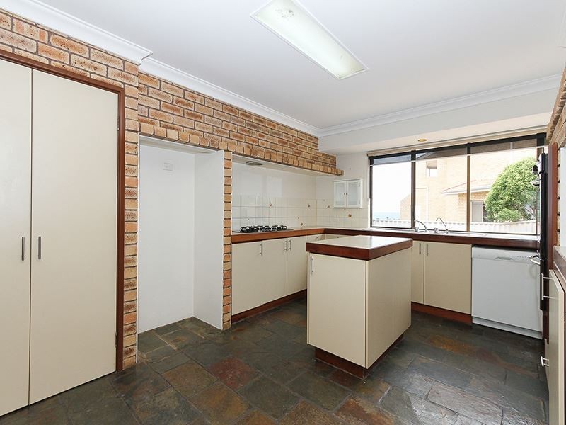 9 Fairview St, Coogee WA 6166