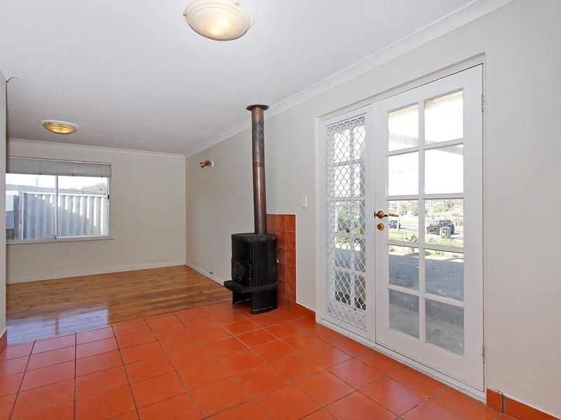 63 Leonard Way, Spearwood WA 6163
