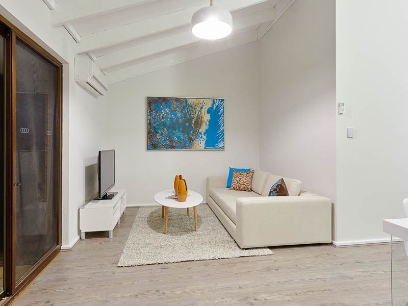 8/300 Preston Point Road, Attadale WA 6156