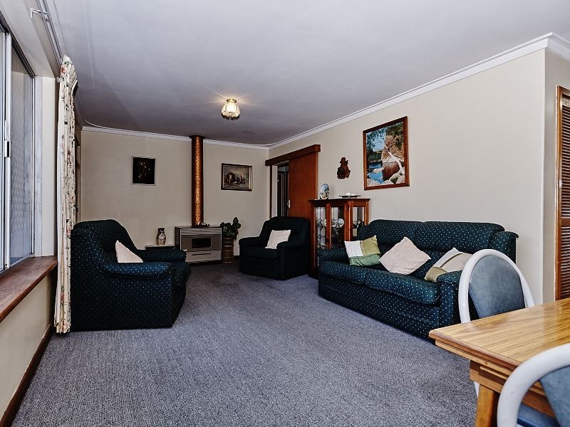 6B Dadley Street, Hamilton Hill WA 6163