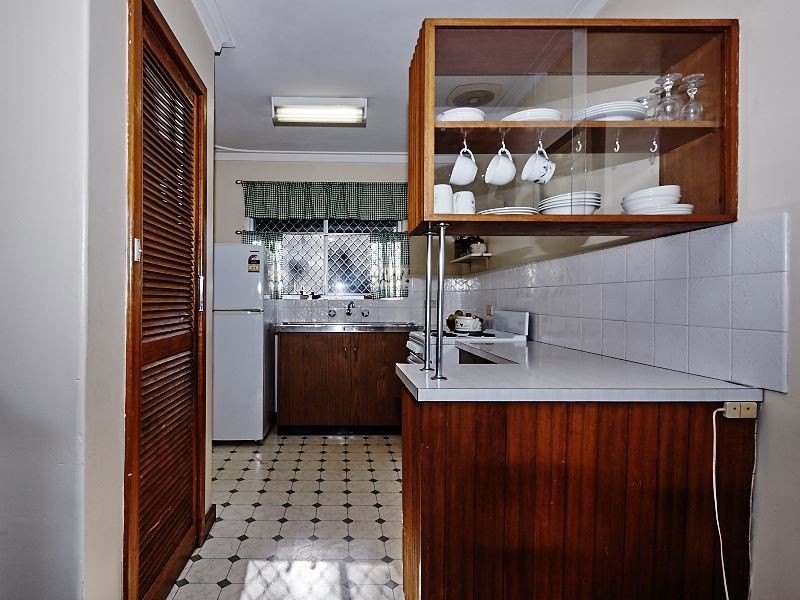 6B Dadley Street, Hamilton Hill WA 6163