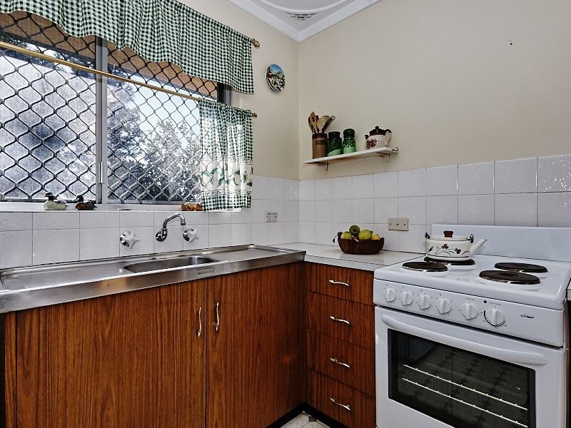 6B Dadley Street, Hamilton Hill WA 6163