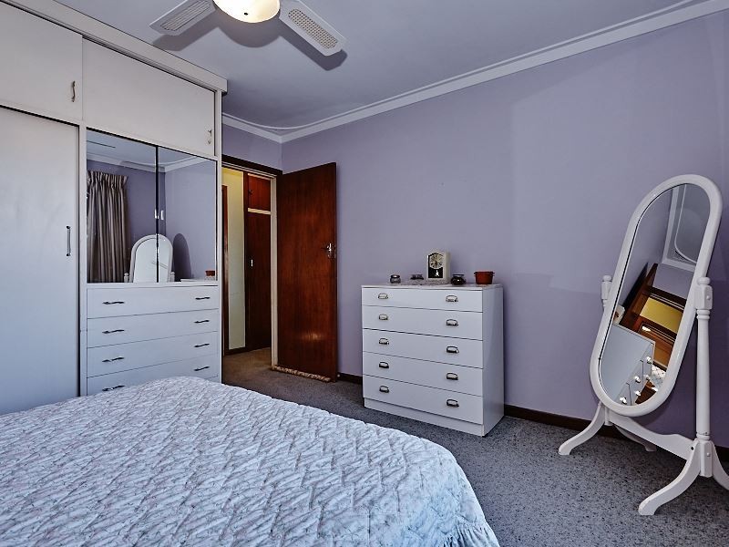 6B Dadley Street, Hamilton Hill WA 6163