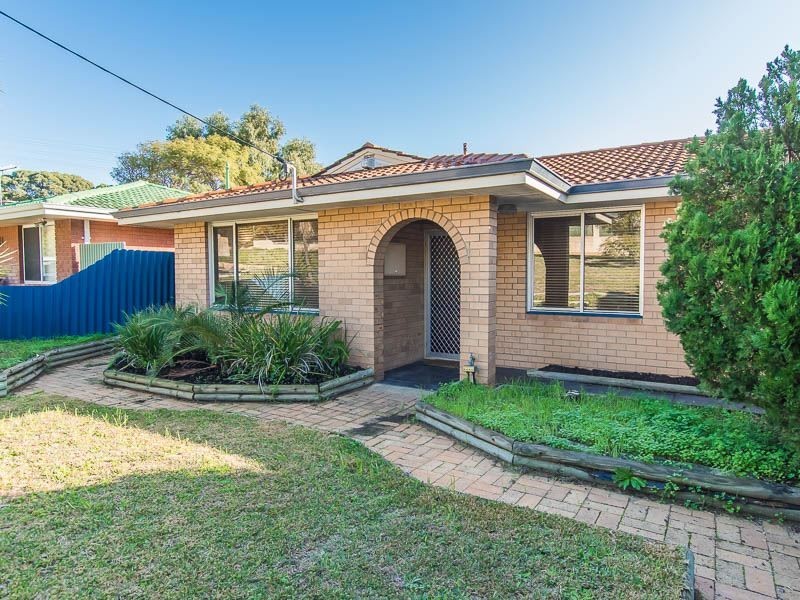 8 Claygate Road, Hamilton Hill WA 6163