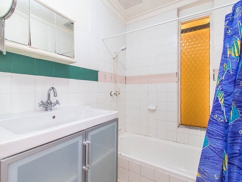 8 Claygate Road, Hamilton Hill WA 6163