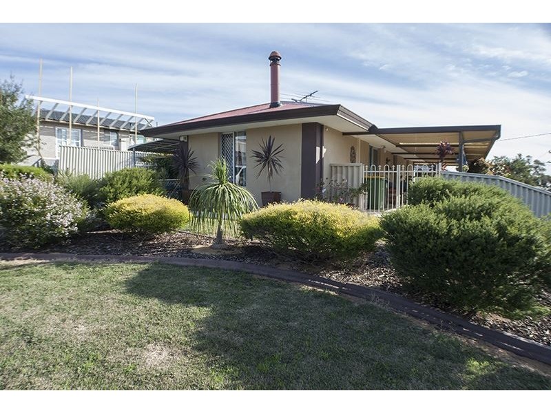 44 Woodley Way, Parmelia WA 6167