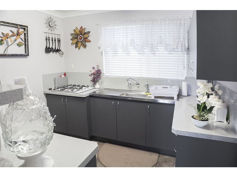 44 Woodley Way, Parmelia WA 6167