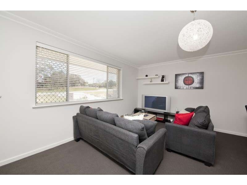 19B Hotspur Road, Spearwood WA 6163