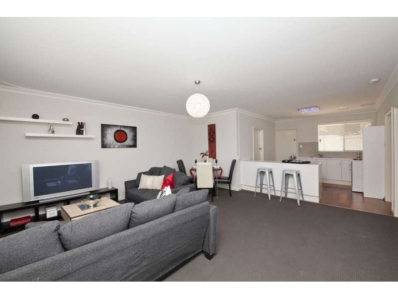 19B Hotspur Road, Spearwood WA 6163