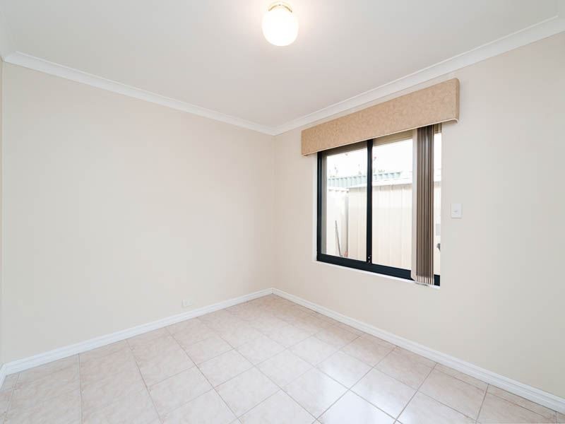 4/231 Hamilton Road, Coogee WA 6166