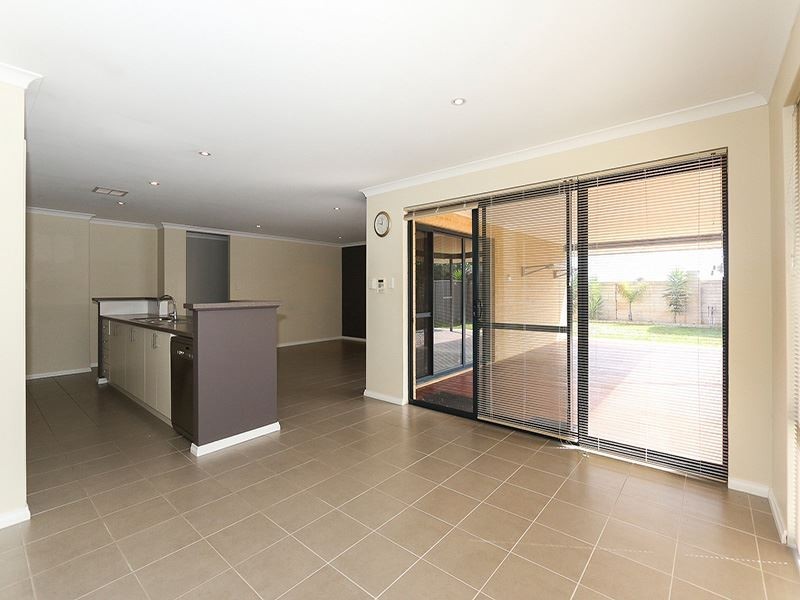 6 Chariot Turn, Harrisdale WA 6112