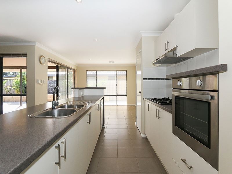 6 Chariot Turn, Harrisdale WA 6112