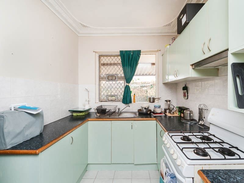 12 Kerry Street, Hamilton Hill WA 6163