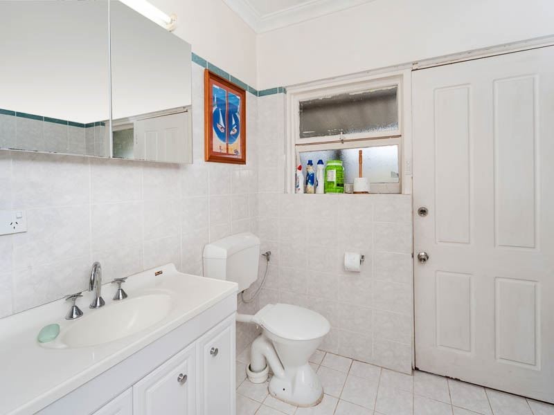 12 Kerry Street, Hamilton Hill WA 6163