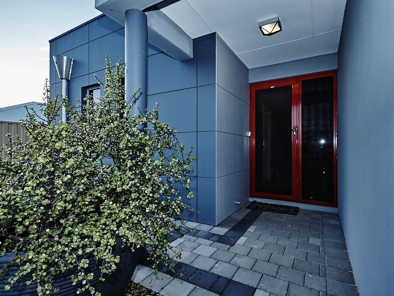 4 Ingrilli Court, Munster WA 6166