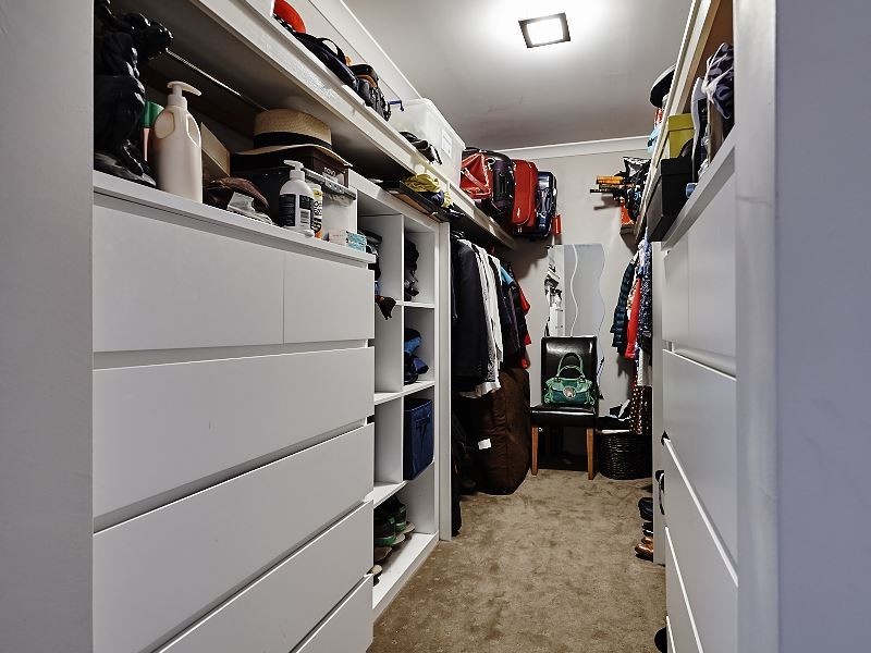 4 Ingrilli Court, Munster WA 6166