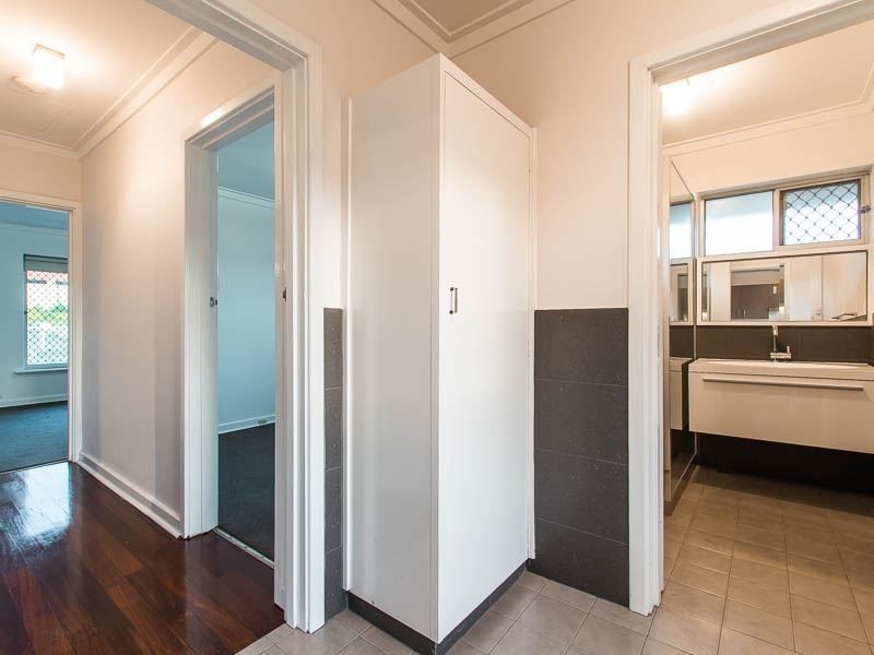 b/27 Gerald Street, Spearwood WA 6163