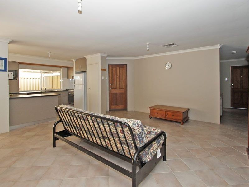 13 Fabales Close, Beeliar WA 6164