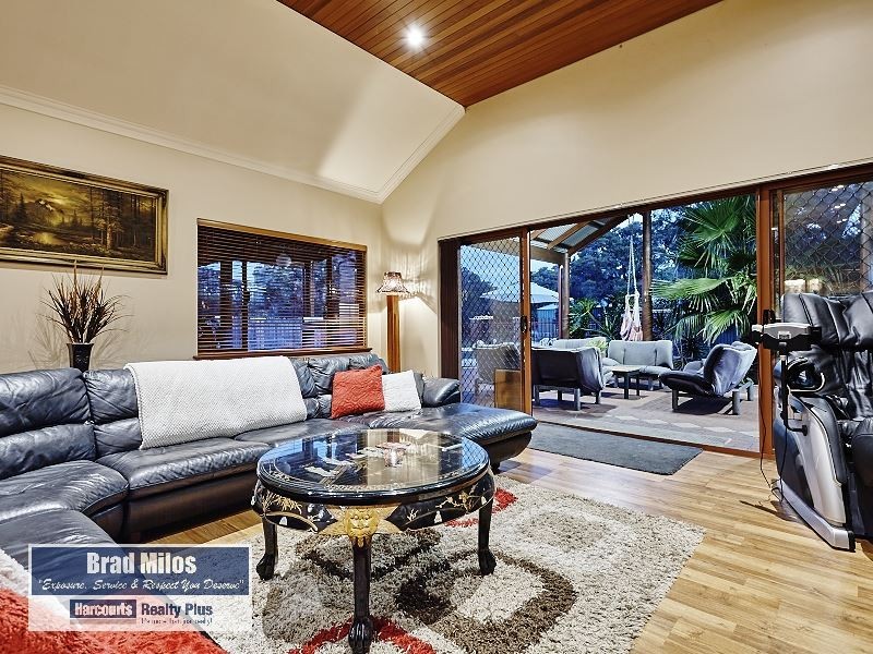 94 Old Dairy Court, Oakford WA 6121