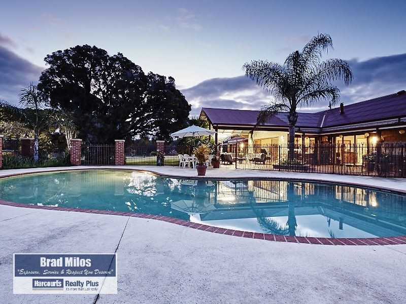 94 Old Dairy Court, Oakford WA 6121