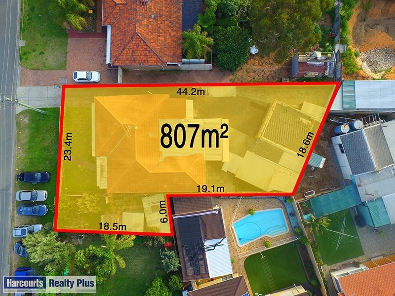 30 Ivermey Road, Hamilton Hill WA 6163